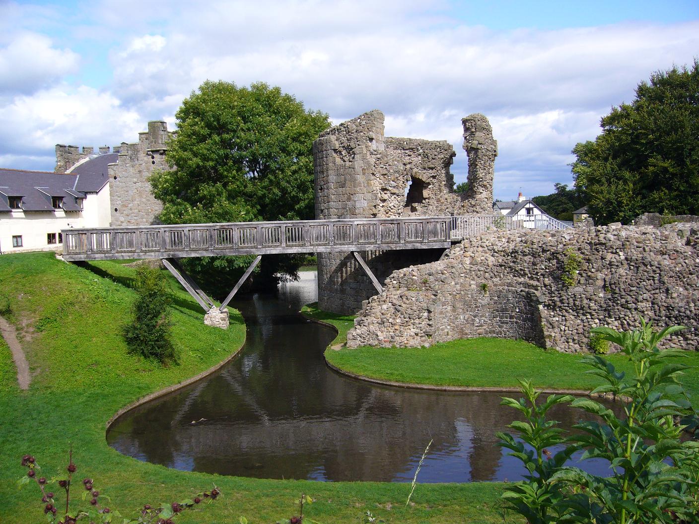 Whittington castle